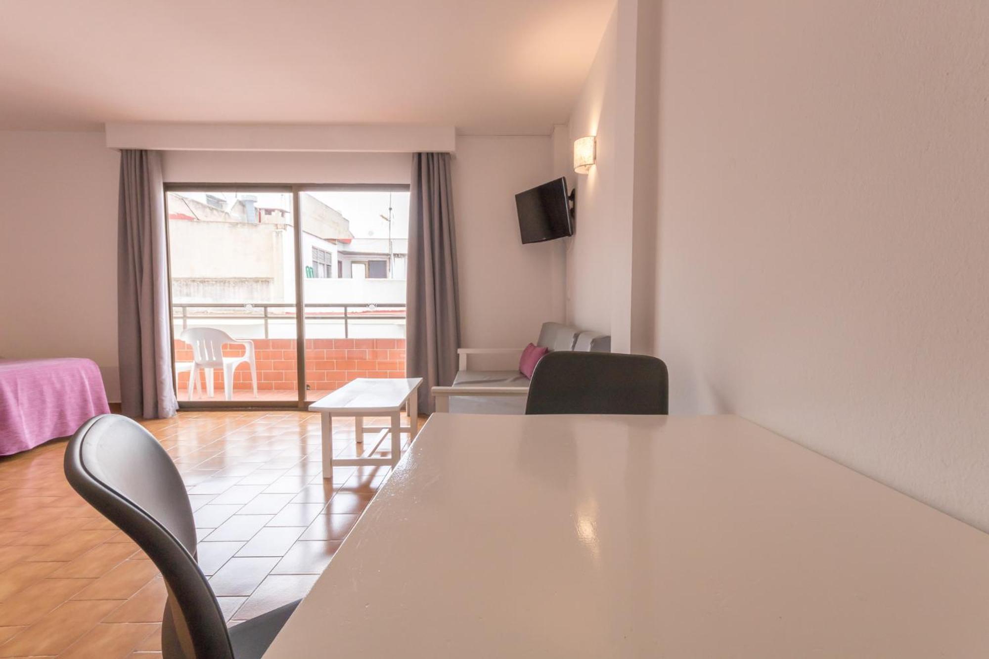 Orosol 2 By Typic Apartament Sant Antoni de Portmany